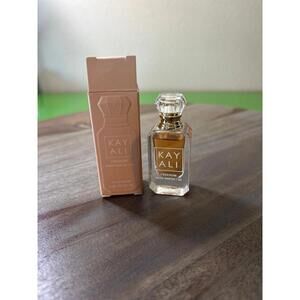 KAYALI Freedom Musk Santal | 34 Eau de Parfum.
